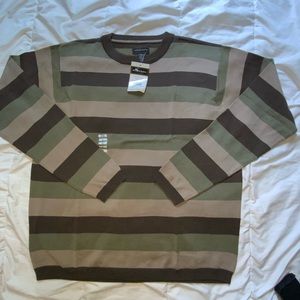 Denver Hayes, 100% Marino Wool, sweater, size Large, Pit to pit 23”